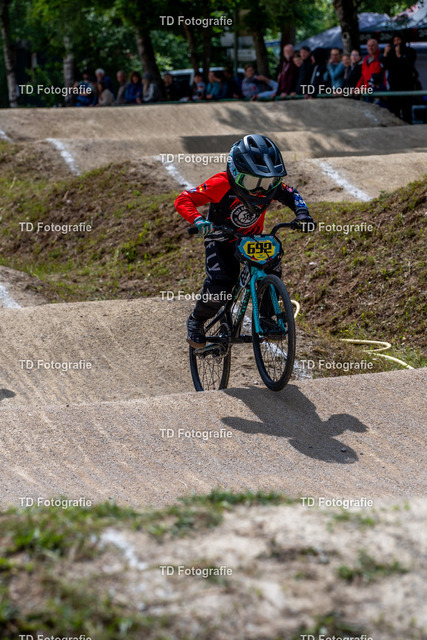 BayBMX2026-05508 | Fotogalerie von Thomas Dettweiler mit Eventbildern und lizenzfreien Fotos. Perfekt als Wandbild, für Büro, Website oder private Nutzung. - Realisiert mit Pictrs.com