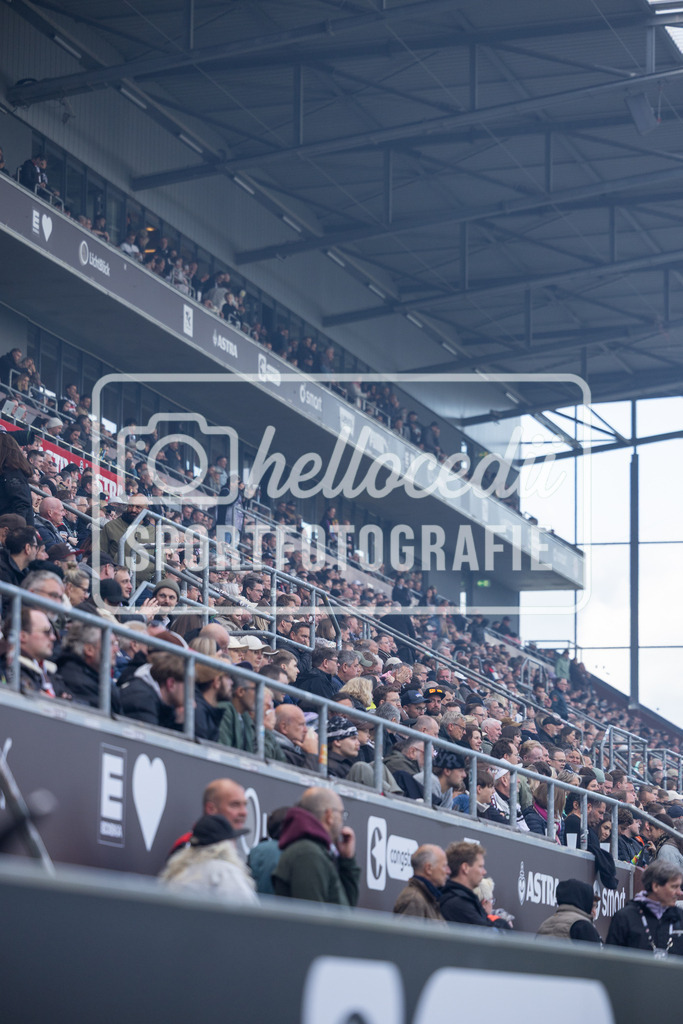 Fußball I Männer I Saison 2025-2026 I Bundesliga I FC St. Pauli - VfL Wolfsburg I 12946 | realhellocedii - Realisiert mit Pictrs.com