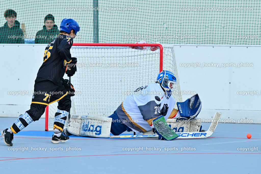 VAS Ballhockey Villach vs. ASKÖ Villach Ballhockey | #75 Wohlfahrt Benjamin VAS Ballhockey Villach, #70 Moser Lukas VAS Ballhockey Villach, VAS Ballhockey Villach vs. ASKÖ Villach Ballhockey , VAS Ballhockey Villach vs. ASKÖ Villach Ballhockey  am 13.05.2026 in Villach (Alpen Arena ), Austria, (Photo by Bernd Stefan)
