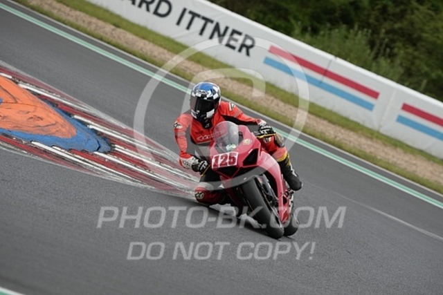 2024_08_09_PBK_14896 | Sportfotografie; SlowMotion; Video; Rennstrecke; Hafeneger; Speer; Racing; RSE; BMW; CBO; Trackday; Motorsportarena; Hockenheimring; Brno; Most; Barcelona; Valencia