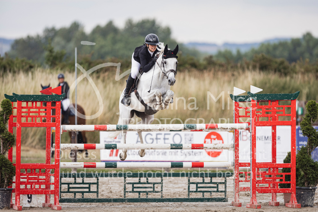 250627_PfSpTa_S1-Spr-504 | Deine schönsten Turniermomente als professionelle Fotos! Entdecke hochwertige Pferdesport-Fotografie im Online-Shop. Jetzt Fotos finden & bestellen!