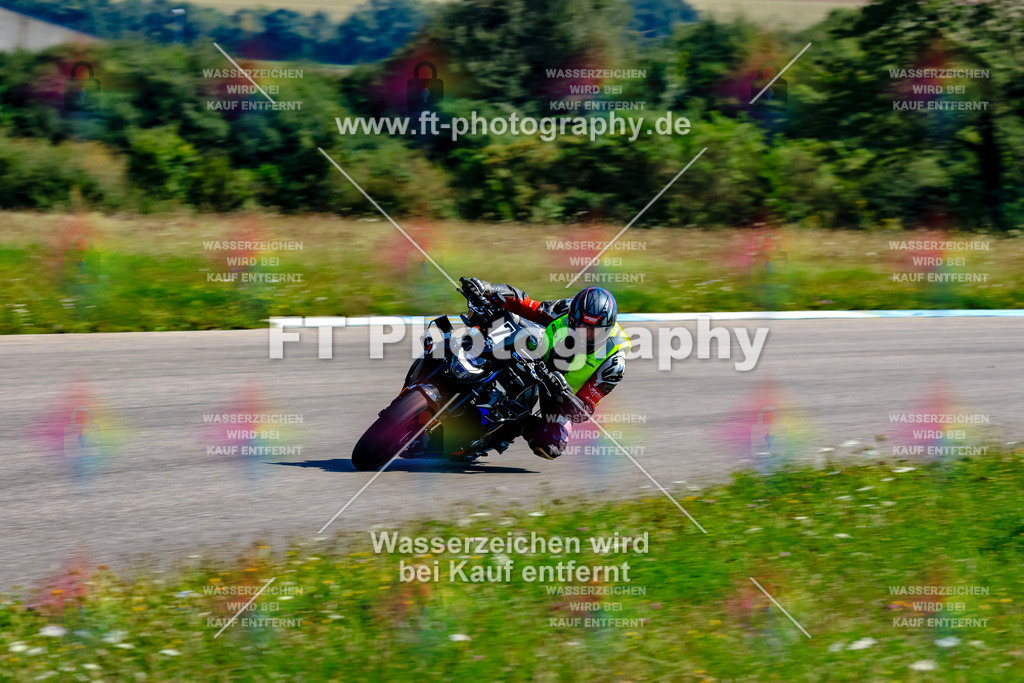 007-4072 | Hier findet Ihr Bilder von Touristenfahrten auf der Nürburgring Nordschleife oder von anderen Veranstaltungen die ich besucht habe. Viel Spass beim Durch Schauen 