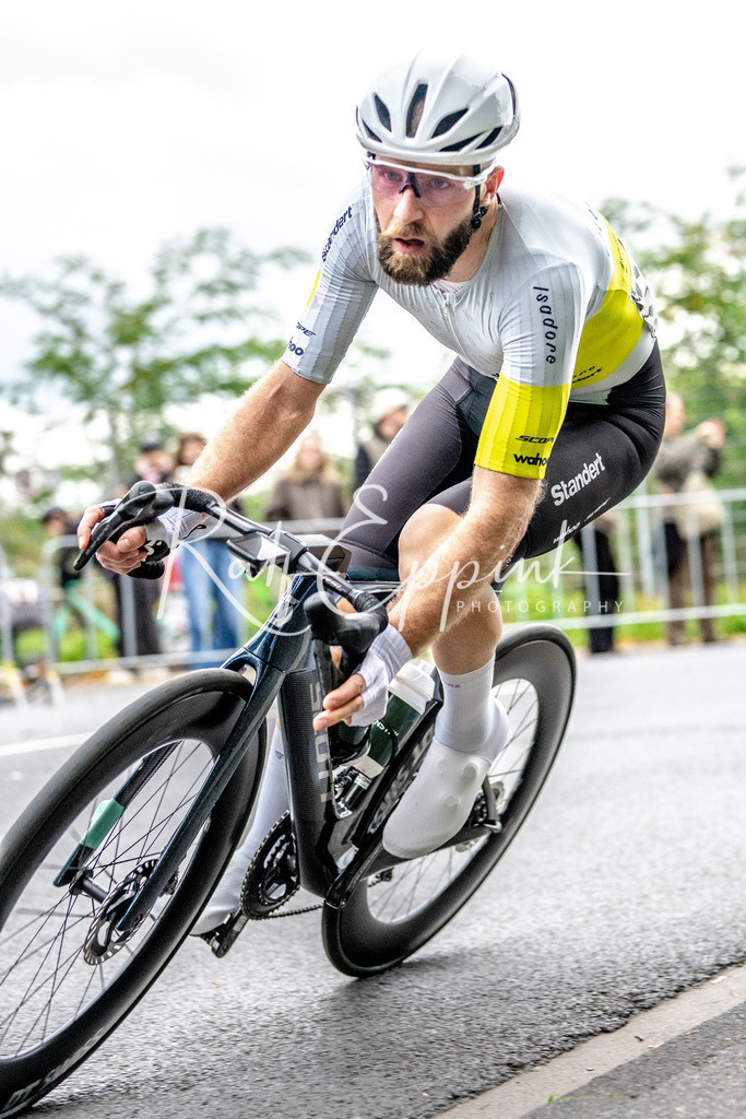 Ralf Eppink Photography 20250921_DSC08738 | Sportfotografie, Eventfotografie, Porträtfotografie, Radsport Fotograf, Triathlon Fotograf, Düsseldorf Fotograf, Köln Fotograf, Actionfotografie, Teamfotografie, Peoplefotografie, Business Portraits, Veranstaltungsfotografie, Reportagefotografie - Realisiert mit Pictrs.com