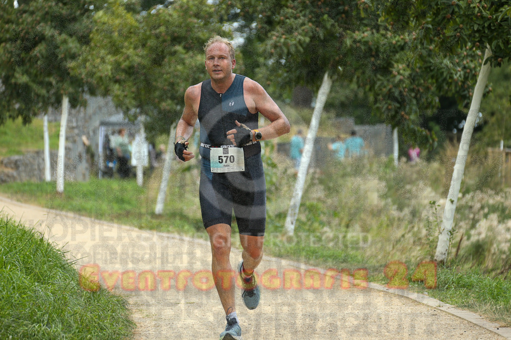 250824_1423_EX1_6017 | Sportfotografie im Rhein-Sieg Kreis, Köln, Bonn, NRW, Rheinland Pfalz, Hessen, etc. Unser Tätigkeitsfeld umfasst den Laufsport vom Volkslauf über den Marathon, Duathlon, Triathon bis zum Ultralauf wie Kölnpfad Ultra oder Schindertrail.