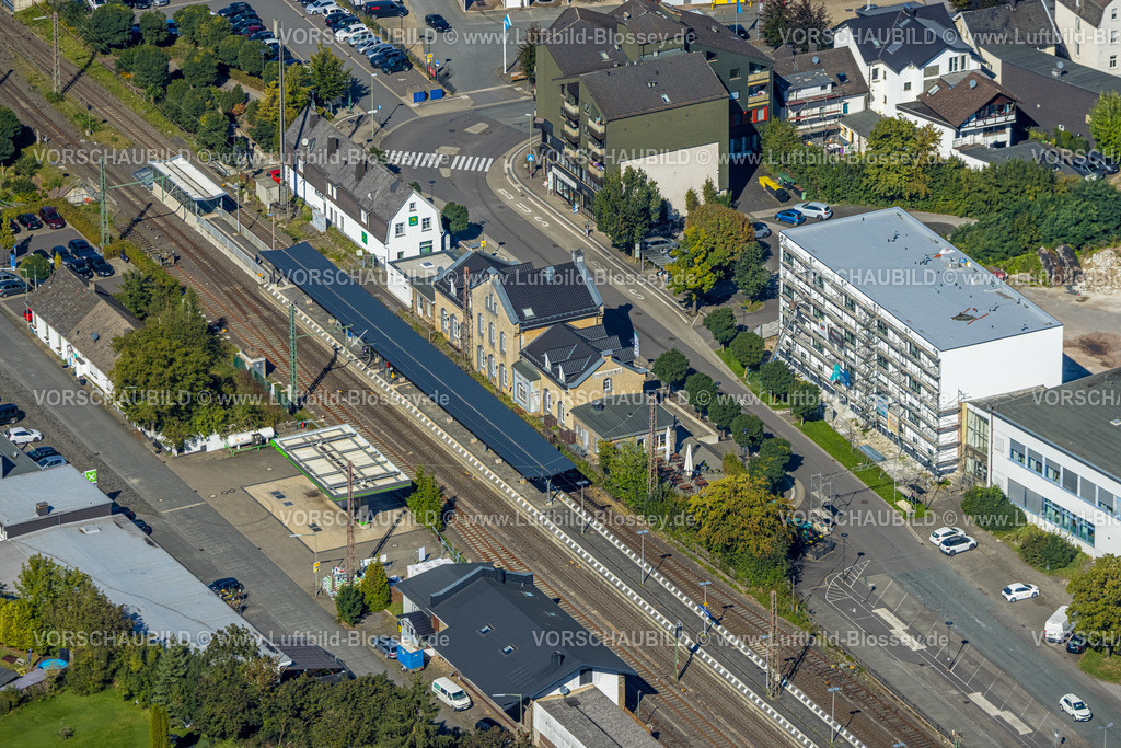 Lennestadt230909522Grevernbrueck | Luftbild, Lennestadt-Grevenbrück Bahnhof, Grevenbrück, Lennestadt, Sauerland, Nordrhein-Westfalen, Deutschland