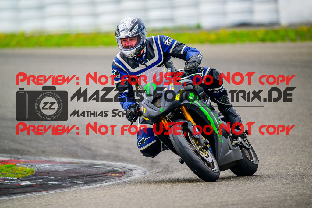 MaZZes_FotoMatrix_240804_6007705_2413 | Fotograf Mathias Schmid
Sportfotograf,
Eventfotograf,
Hochzeitsfotograf,
Portraitfotograf