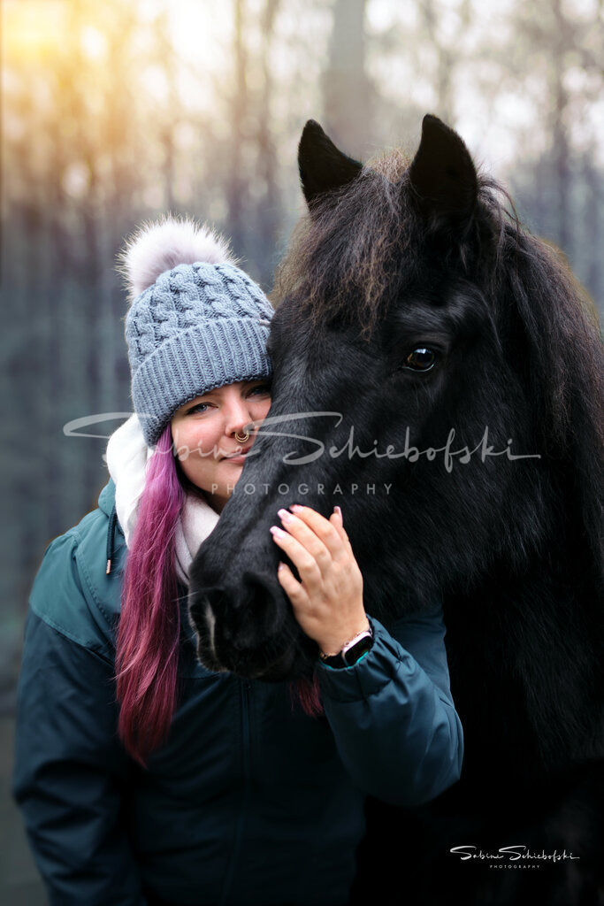 "Alissa" und "Phebe" | People- und Tierfotografie, Imageaufnahmen, Veranstaltungsfotografie und Wandbilder aus der Natur ★ Made in Germany ✔️ Druck + Downloads ✔️ Naturfotografie in Top Qualität ★ schneller Versand, weltweite Lieferung! - Realisiert mit Pictrs.com