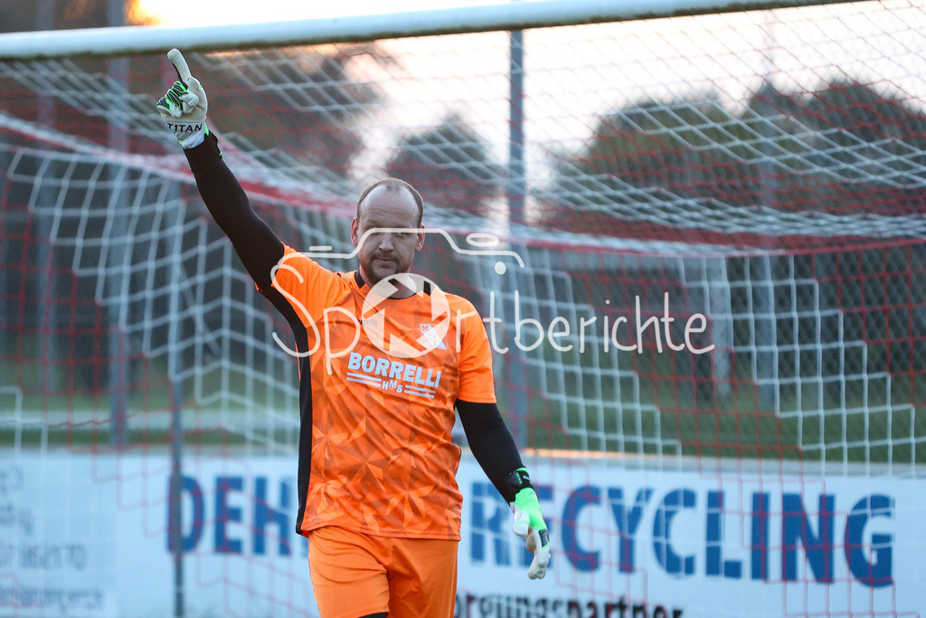 FC Affing - Kissinger SC | Kissing #1 feiert nach gehaltenem Elfmeter