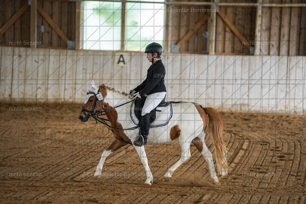 20230521-FAH05879 | Frühjahrsturnier, Landsberg am Lech, 2023, Reitclub Landsberg, Turnierbilder, Fotos Turnier Landsberg, Fotoagentur Herrmann, Turnierfotografen Bayern, Reitsport Fotograf, Pferde Fotograf