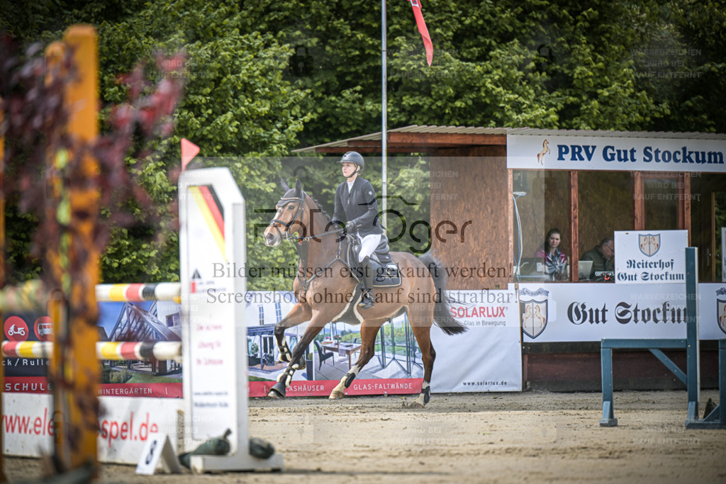 DOS_4854 | Entdecke hochwertige Reitturnierfotos von Foto Oger. Professionell, emotional und authentisch – jetzt Lieblingsmomente im Shop bestellen. - Realisiert mit Pictrs.com