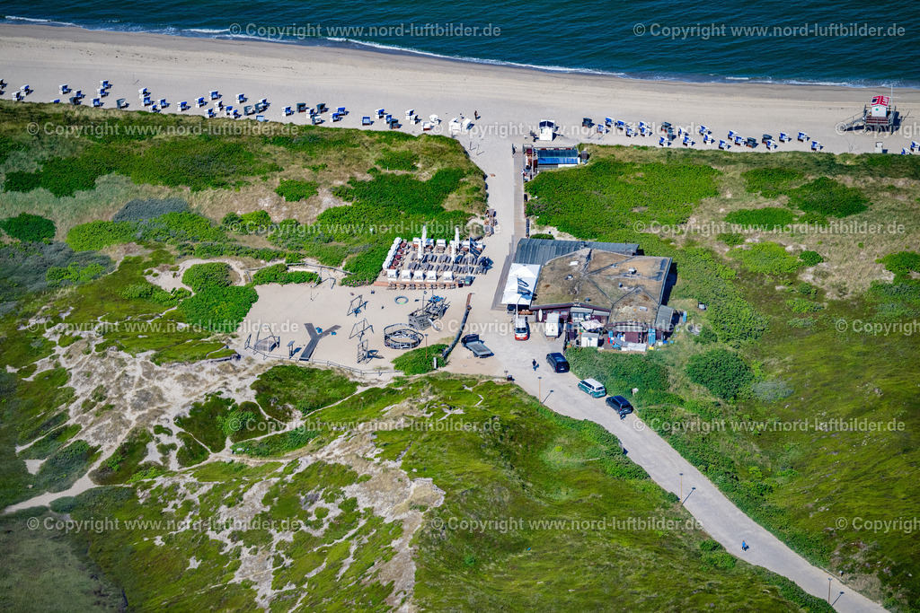 Sylt_Rantum_Sansibar_ELS_9409210625 | SYLT 13.08.2025 Gebäude des Restaurant " Sansibar " im Ortsteil Rantum (Sylt) in Sylt auf der Insel Sylt im Bundesland Schleswig-Holstein, Deutschland. // Building of the restaurant " Sansibar " in the district Rantum (Sylt) in Sylt on Island Sylt in the state Schleswig-Holstein, Germany. Foto: Martin Elsen