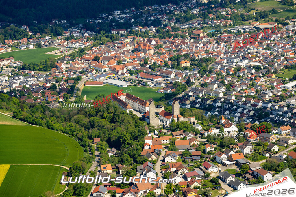 Das Luftbild zeigt :  Beilngries - Die Luftaufnahme wurde 2024 vom UL-Flugzeug aus erstellt ( keine Drohne ) - Hochauflösende Luftaufnahme - Für grossformatige Ausdrucke geeignet. Die Geschenkidee !Mit Lizenz und Bildrechte bestellbar