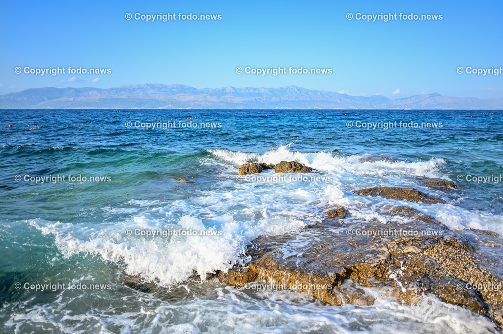 Kroatien_ Sutivan_ Brac_ 04.08.2023-3 | 03.08.2023, Kroatien, HRV, Brač, Insel in Dalmatien, Sutivan im Bild Meer, Adria, Strand