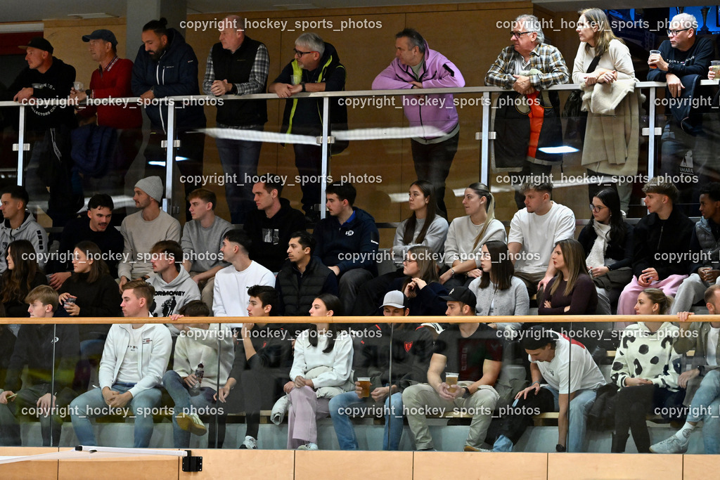 SC Ferlach vs. roomz JAGS Vöslau | Besucher Ballspielhalle Ferlach, SC Ferlach vs. roomz JAGS Vöslau, SC Ferlach vs. roomz JAGS Vöslau am 08.11.2025 in Ferlach (Ballspielhalle Ferlach), Austria, (Photo by Bernd Stefan)