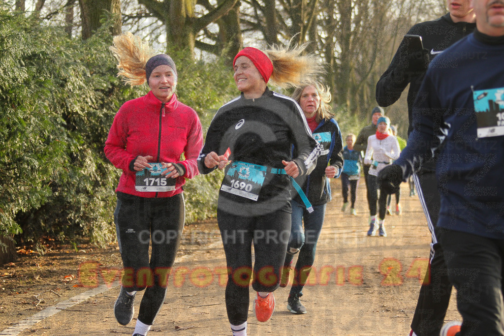 241231_1018_EV4_3774 | Sportfotografie im Rhein-Sieg Kreis, Köln, Bonn, NRW, Rheinland Pfalz, Hessen, etc. Unser Tätigkeitsfeld umfasst den Laufsport vom Volkslauf über den Marathon, Duathlon, Triathon bis zum Ultralauf wie Kölnpfad Ultra oder Schindertrail.
