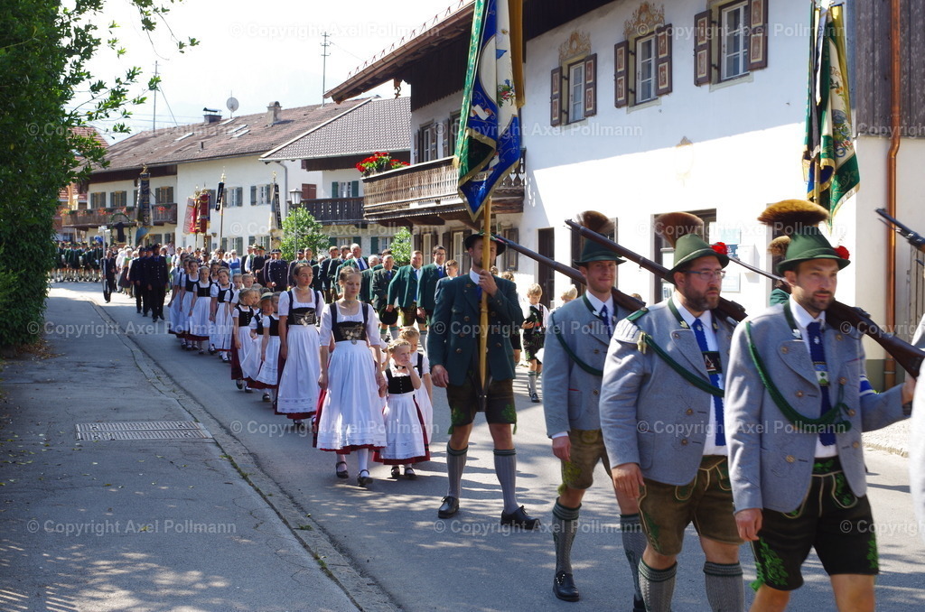 IMGP3646 | fotografiert von Axel PollmannLeonhardi Wallfahrt Benediktbeuern und Murnau, Fronleichnam, Fasching, Landschaft im Loisachtal und Benediktbeuern  - Realisiert mit Pictrs.com