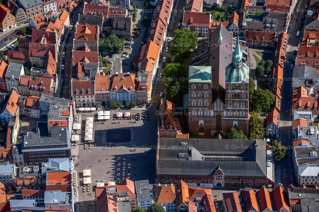 4061676 | STRALSUND 08.09.2021 Kirchengebäude der Sankt Nikolai -Gemeinde im Ortsteil Andershof in Stralsund im Bundesland Mecklenburg-Vorpommern. Weiterführende Informationen bei: Ev. Kirchengemeinde St. Nikolai,  Hansestadt Stralsund. // Church building Sankt Nikolai -Gemeinde in the district Andershof in Stralsund in the state Mecklenburg - Western Pomerania. Further information at: Ev. Kirchengemeinde St. Nikolai,  Hansestadt Stralsund. Foto: Gerhard Launer