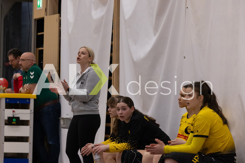 Handball I Frauen I Saison 2025-2026 I Handball Swiss Premium League 1 | Women I Round 5 I  Yellow Winterthur - GC Amicitia Zürich I 15.03.2026 | Gréta Grandjean (CH) (Yellow Winterthur) – Cheftrainerin - Realisiert mit Pictrs.com