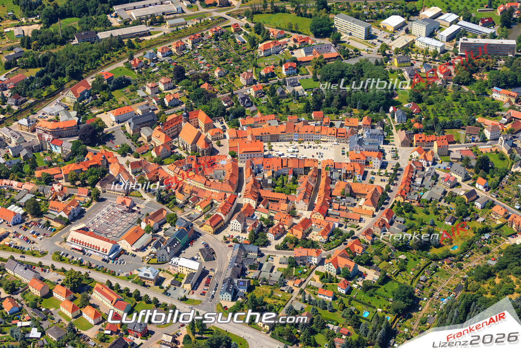 Die Luftaufnahme der Stadt Dippoldiswalde wurde vom UL-Flugzeug heraus erstellt ( keine Drohne )- hohe Auflösung für beste Qualität