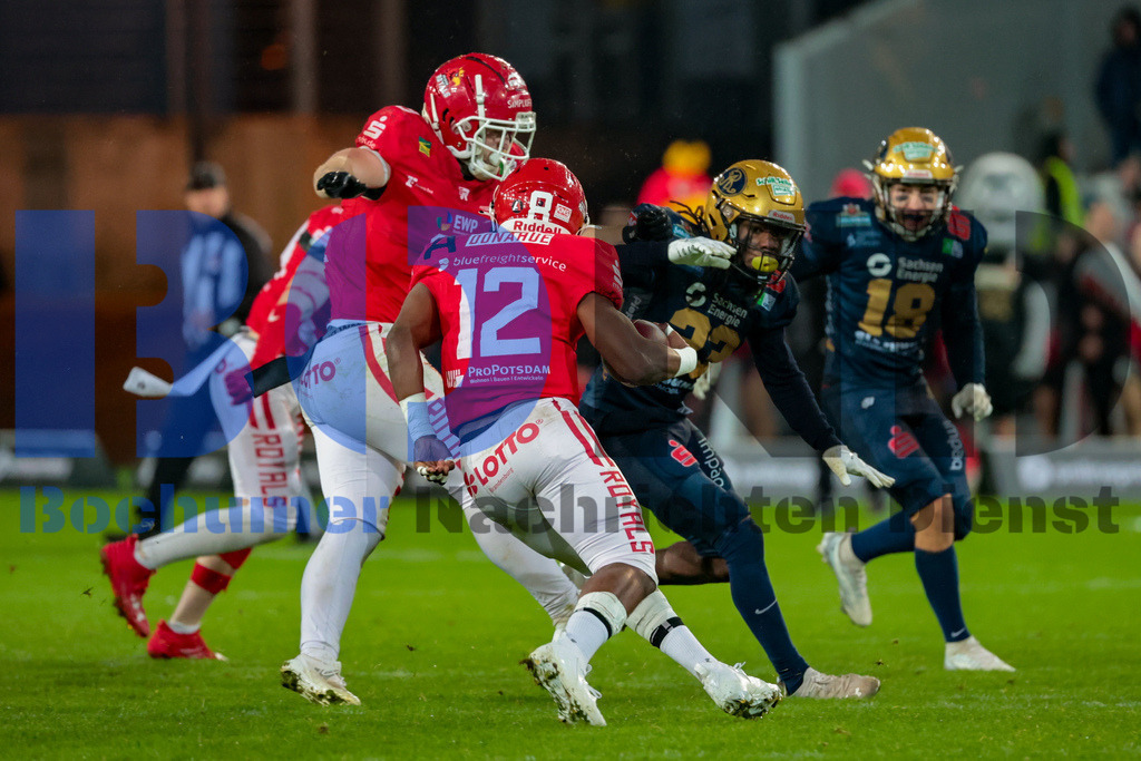 SES_POTDRE20241012-65 | bond - Realisiert mit Pictrs.com