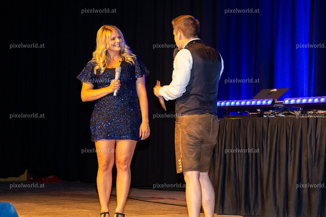 Schlager trifft Tracht | Bildershop von pixelworld.at - Realisiert mit Pictrs.com