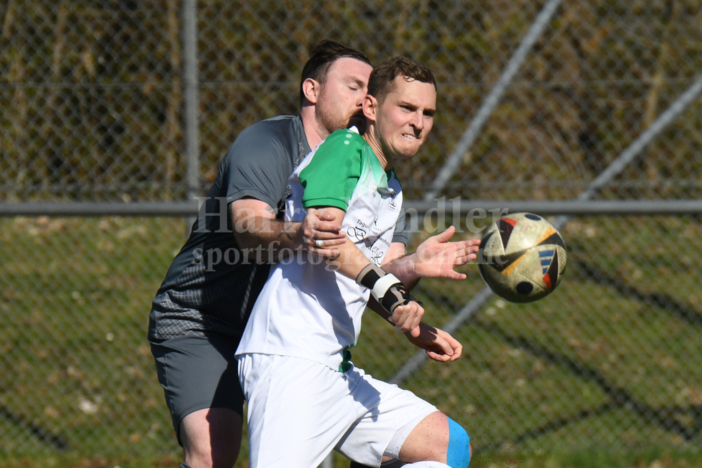 SpVgg GW Deggendorf : SV Hofkirchen | Matthias Schaefer (SpVgg GW Deggendorf #18) - Realisiert mit Pictrs.com