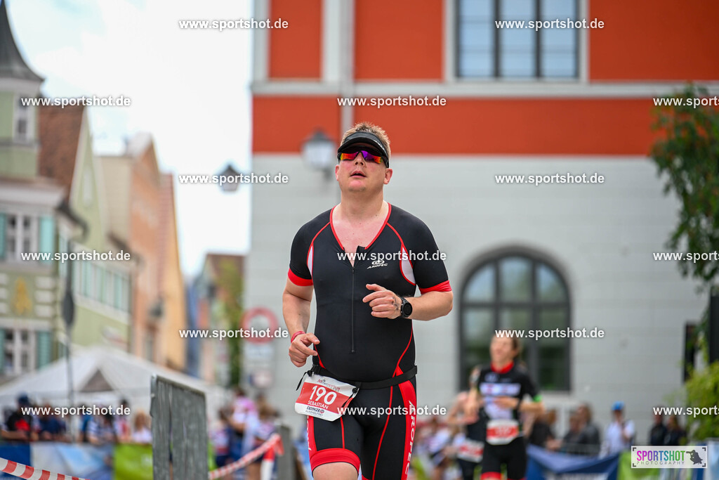 SZI_8202 | Stadttriathlon Erding 2025. #yourpictrs #sportshot_your_pictrs @Sportshotphotography #stadttriathlonerding Copyright: www.sportshot.de