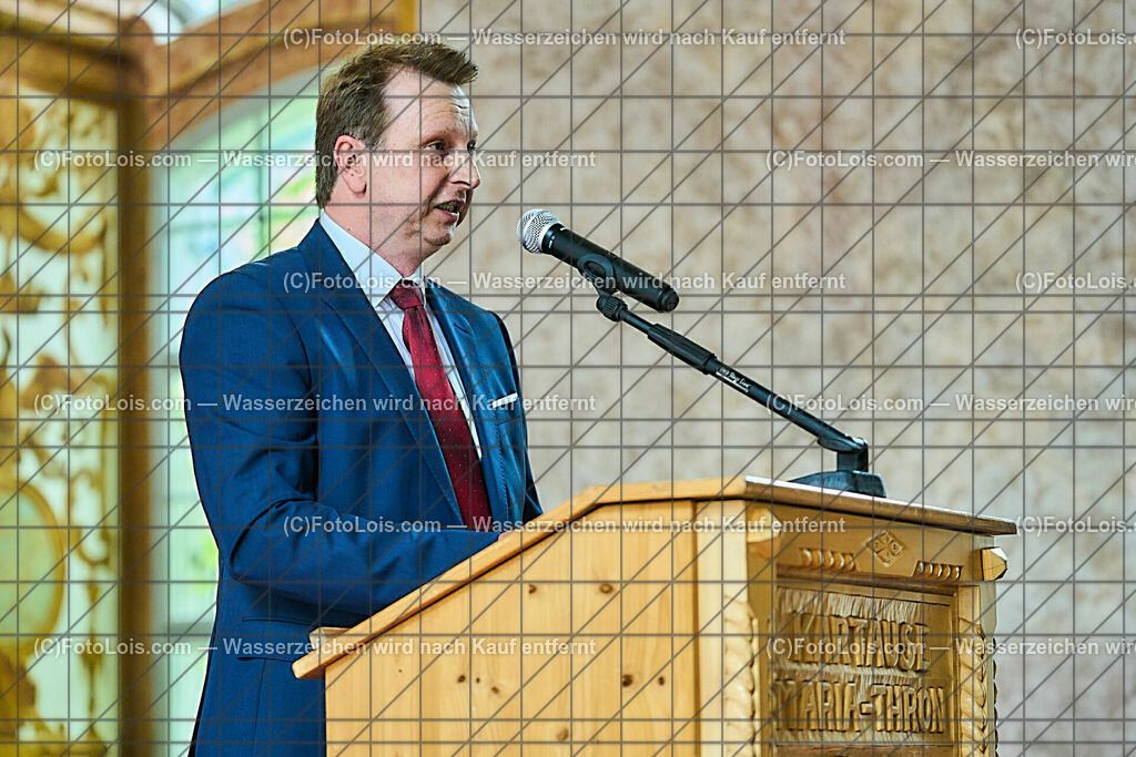 ALP0201_XXXIX_Chopin-Festival_Eroeffnung_Fallmann Andreas | (C)FotoLois.com, Alois Spandl, XXXIX. internationales CHOPIN-Festival in der Kartause Gaming, Eröffnung des Festivals mit Einmarsch der Goldhaubengruppe Lackenhof mit der Musikkapelle Gaming sowie den Ehrengästen und Eröffnungsansprachen in der Barockbibliothek, Fr 4. August 2023.