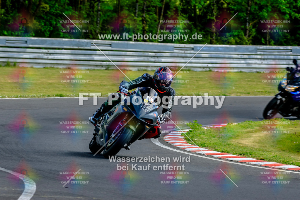 _OTO2328 | Hier findet Ihr Bilder von Touristenfahrten auf der Nürburgring Nordschleife oder von anderen Veranstaltungen die ich besucht habe. Viel Spass beim Durch Schauen 