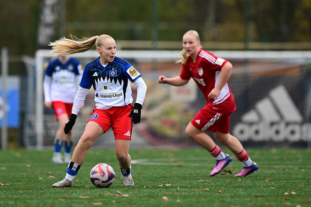 Fußball I Juniorinnen I Saison 2025-2026 I Regionalliga Nord I 7. Spieltag I Hamburger SV U17 - SpVg Aurich U17 I 01622 | Der Sportfotograf. - Realisiert mit Pictrs.com
