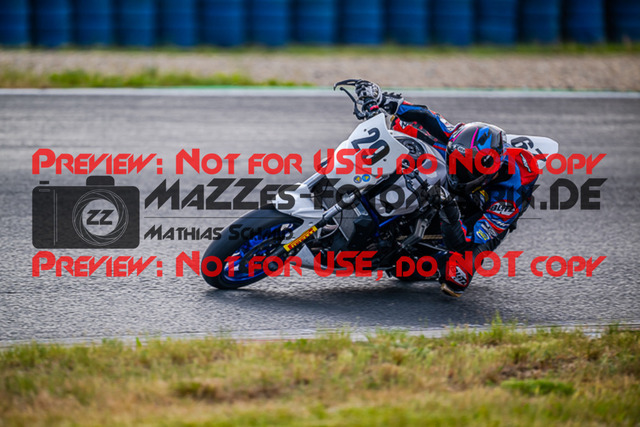 MaZZes_FotoMatrix_220520_1096 | Fotograf Mathias Schmid
Sportfotograf,
Eventfotograf,
Hochzeitsfotograf,
Portraitfotograf