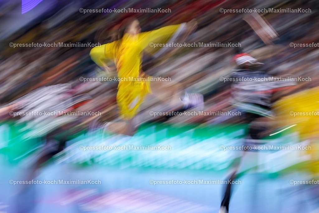 DHB16102501123 | 16.10.2025, Handball, EHF Frauen Länderpiel, EM Qualifikation 2026, Deutschland - Nordmazedonien, Schwalbe-Arena in Gummersbach: Dynamic Feature of  Iva MLADENOVSKA (MKD #19) 