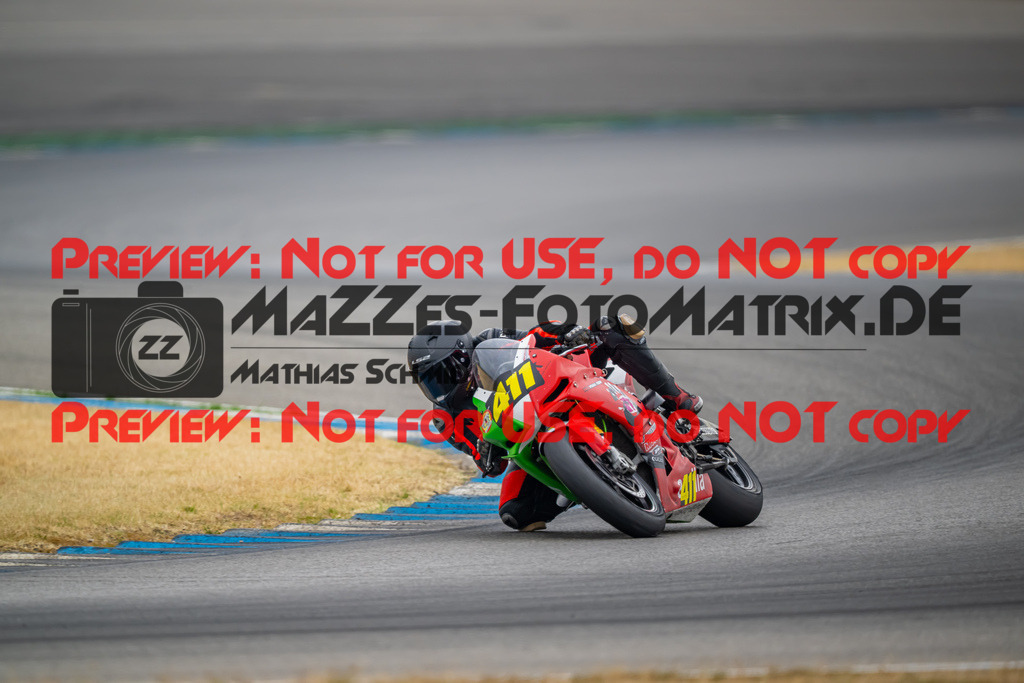 MaZZes-Fotomatrix-20260809-580221 | R1