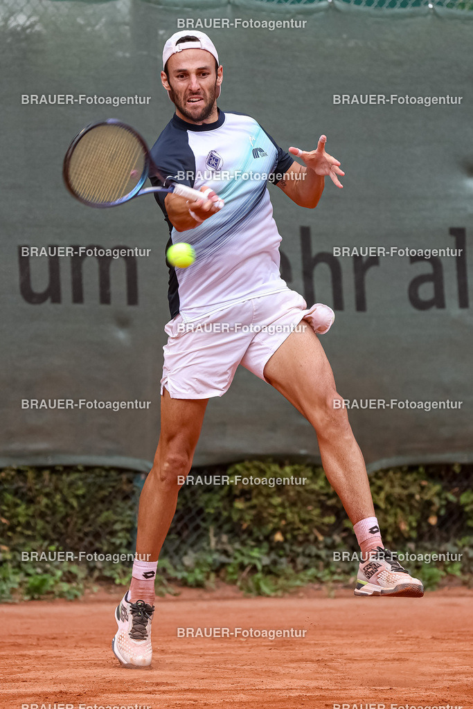 HTC Blau-Weiß Krefeld - LTTC Rot-Weiß Berlin  | Krefeld, Deutschland 21.07.2023, Stefano Travaglia (HTC Blau-Weiß Krefeld) gegen Timo Stadder (LTTC Rot-Weiss Berlin) ,

bei der 2. Tennis Bundesliga Nord Begegnung zwischen HTC Blau-Weiß Krefeld und LTTC Rot-Weiß Berlin am 21.07.2023 in Krefeld.

(Foto: BRAUER-Fotoagentur)
 
