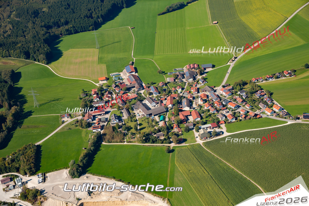 Aktuelles Luftbild von Buch Kirchseeon Kauf mit Lizenz / Bildrechten möglich- Die Luftaufnahme wurde 2021 mittels UL-Flugzeug erstellt ( keine Drohne ) - hochauflösende Kamera-Systeme von  Canon -Beste Qualität - Für grossformatige Ausdrucke geeignet. Die Geschenkidee !