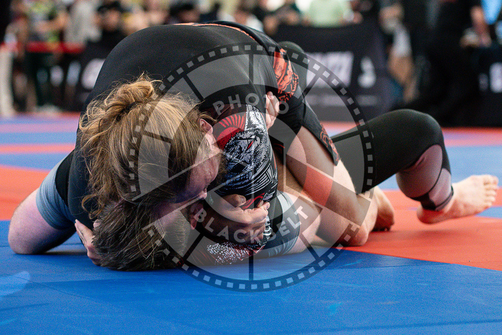20250510PBB2843 | Athletes compete during the JJLG Berlin Open Jiu-Jitsu Championship on May 10, 2025 in Berlin, Germany. © Chiara Dazi / photoblackbelt