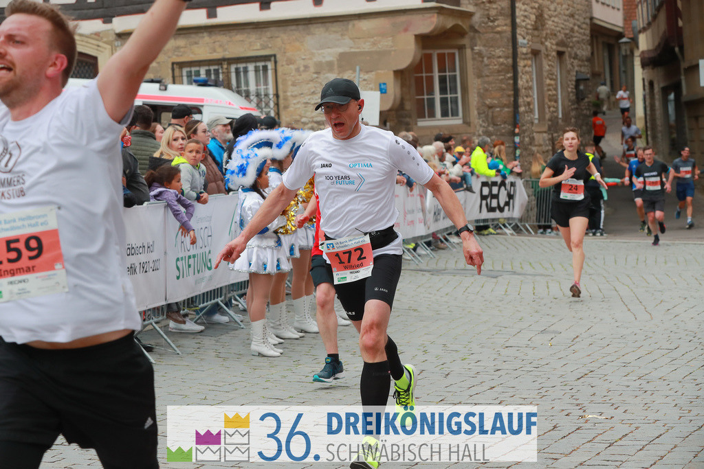 VR Bank Hauptlauf 10km | 3königslauf 2022 VR Bank Hauptlauf - Realisiert mit Pictrs.com