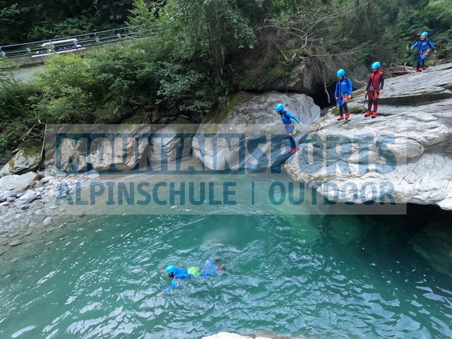 GOPR5319 | Bestelle die Bilder deines Berg- oder Wasser-Abenteuers mit Mountain Sports bequem von zu Hause aus direkt über unseren Online Fotoshop von pictrs.com. - Realisiert mit Pictrs.com