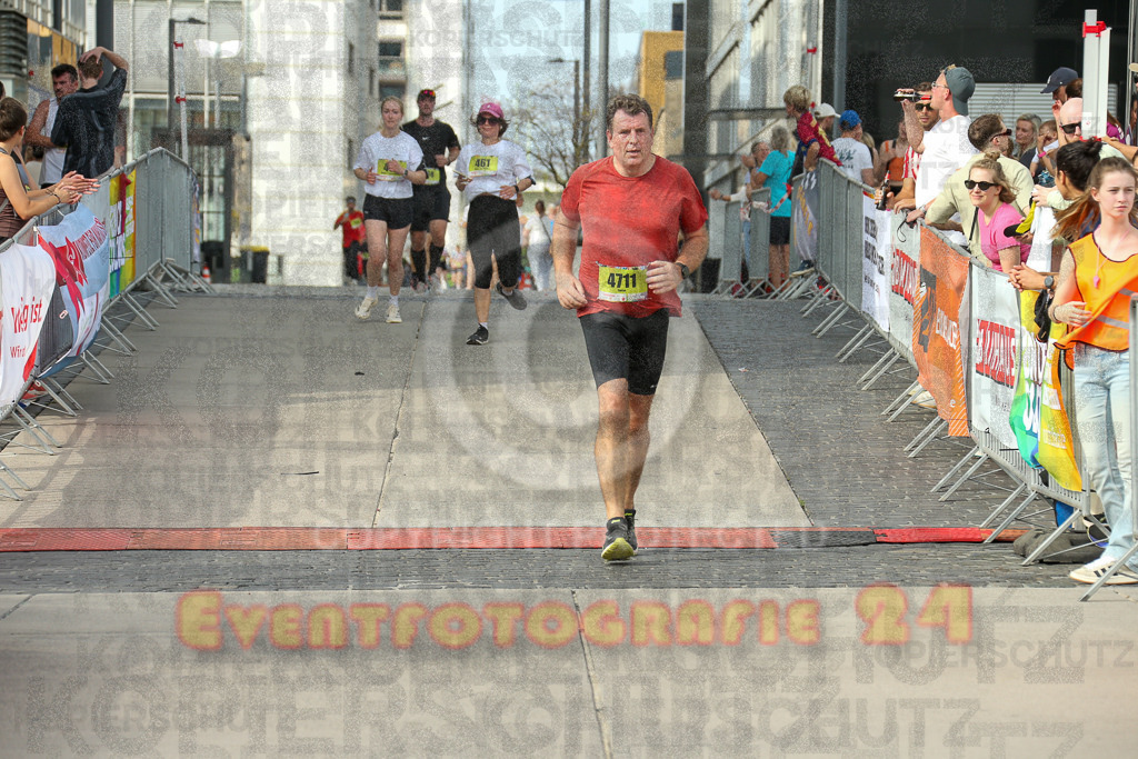 250920_1534_EX1_0018 | Sportfotografie im Rhein-Sieg Kreis, Köln, Bonn, NRW, Rheinland Pfalz, Hessen, etc. Unser Tätigkeitsfeld umfasst den Laufsport vom Volkslauf über den Marathon, Duathlon, Triathon bis zum Ultralauf wie Kölnpfad Ultra oder Schindertrail.