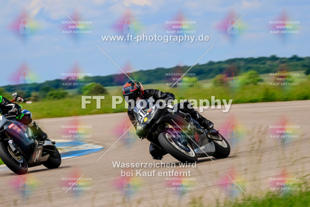 MotoTeam-1074 | Hier findet Ihr Bilder von Touristenfahrten auf der Nürburgring Nordschleife oder von anderen Veranstaltungen die ich besucht habe. Viel Spass beim Durch Schauen 