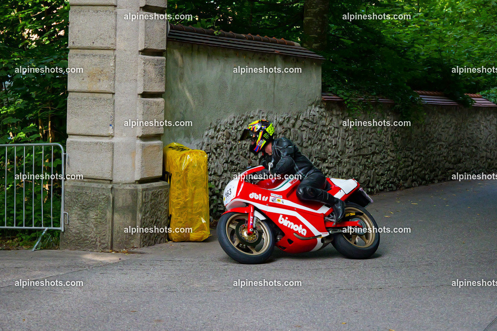 P1015560 | Erleben Sie atemberaubende, hochqualitative Fotos Ihrer Fahrt entlang der malerischen Alpenstraßen. Besuchen Sie alpineshots.com, um professionelle Aufnahmen Ihrer unvergesslichen Reise zu finden und zu kaufen - Realisiert mit Pictrs.com