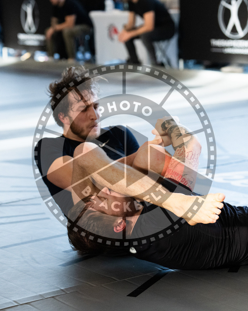 20251129PBB7077 | Fighters compete during the luta livre competition ILLCS XI winter edition on November 29, 2025 in Hannover, Germany.