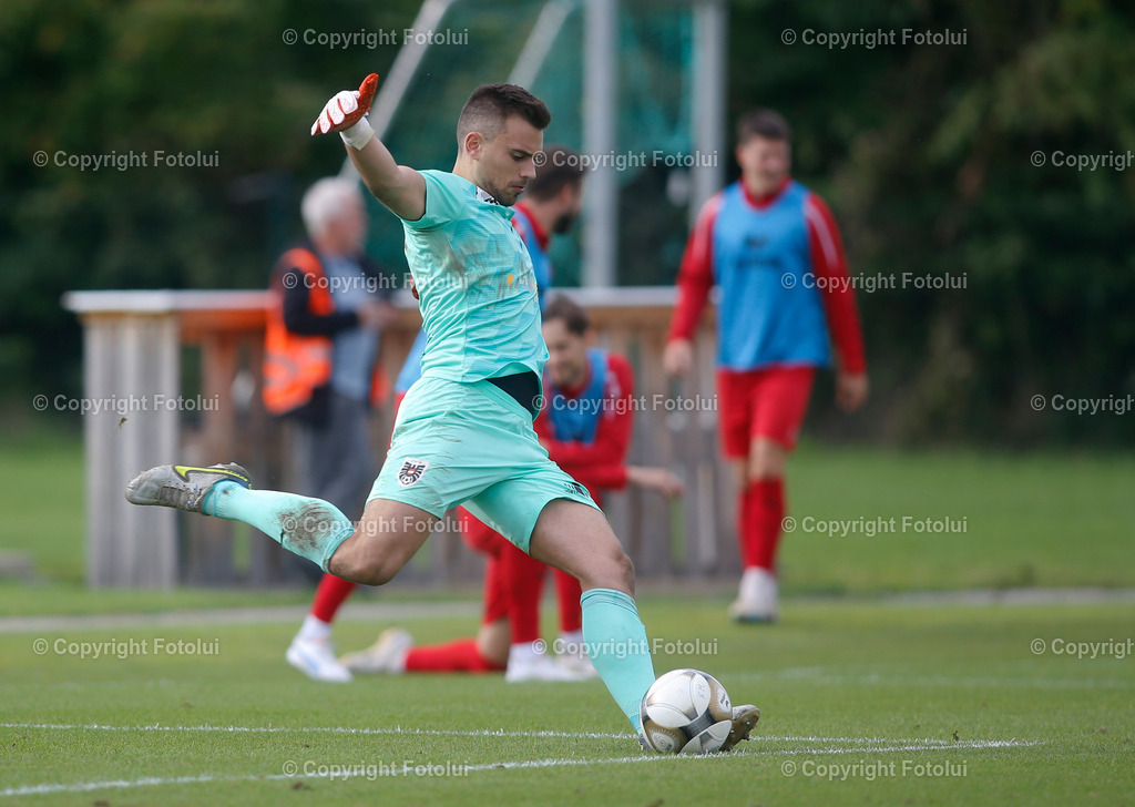 A_LUI_230923_19 | SPORT,FUSSBALL,LT1 OOELIGA ASKOE OEDT-SV ZEBAU BAD ISCHL 29.09.2023 IM BID: ARNE TORHUETER ALEXANDER MAIR  (BAD ISCHL)FOTO:FOTOLUI