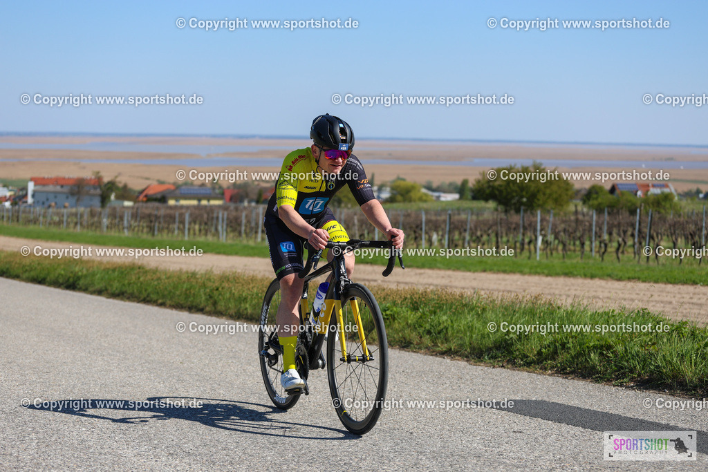 IMG_9723 | @sportshot_your_pictrs #yourpictures#roadtowm2029 #nrm #neusiedlerseeradmarathon #neusiedlersee #neusiedlerseetourismus #burgenland #mörbisch #nrm26 #burgenlandtourismus #voglundco #poweredbyburgenlandtourismus #radsport #rad #marathon #ucigranfondo #visitburgenland #ucigranfondoworldseries
