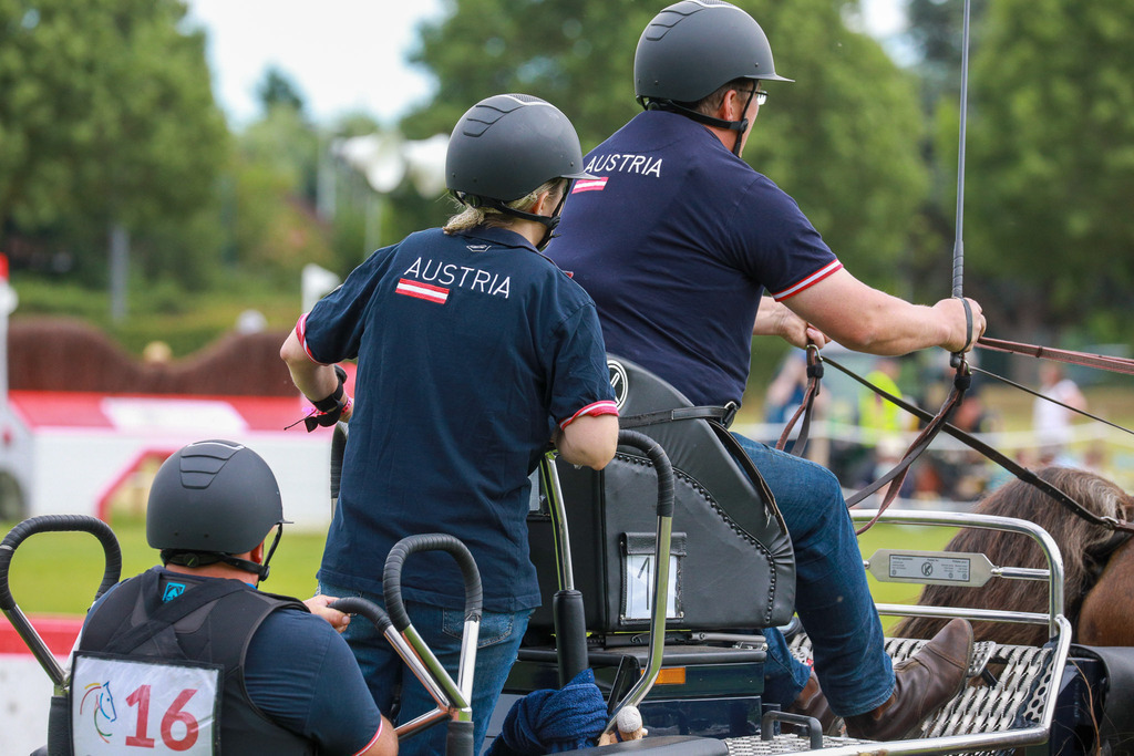 16_DanielSchneiders_AUT_01 | Bildergalerie von Sport-Ereignissen aber auch von weiteren spannenden Dingen - nicht nur vom Niederrhein. In Anlehnung an den bekannten Spruch von Hanns Dieter Hüsch heißt das Motto: "Niederrhein ist überall".  - Realisiert mit Pictrs.com