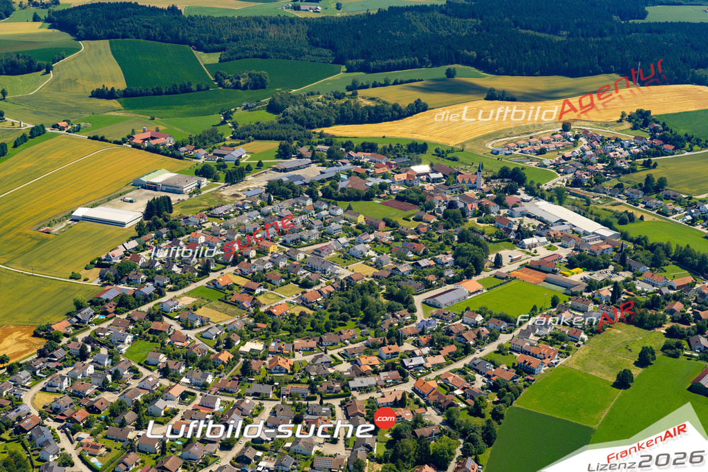Das Luftbild der Stadt Bodenkirchen wurde 2022 vom Flugzeug heraus erstellt (keine Drohnen-Aufnahmen) Aufnahmehöhe ca.450 Meter- hohe Bildauflösung und Druck-Qualität. Garantiert!