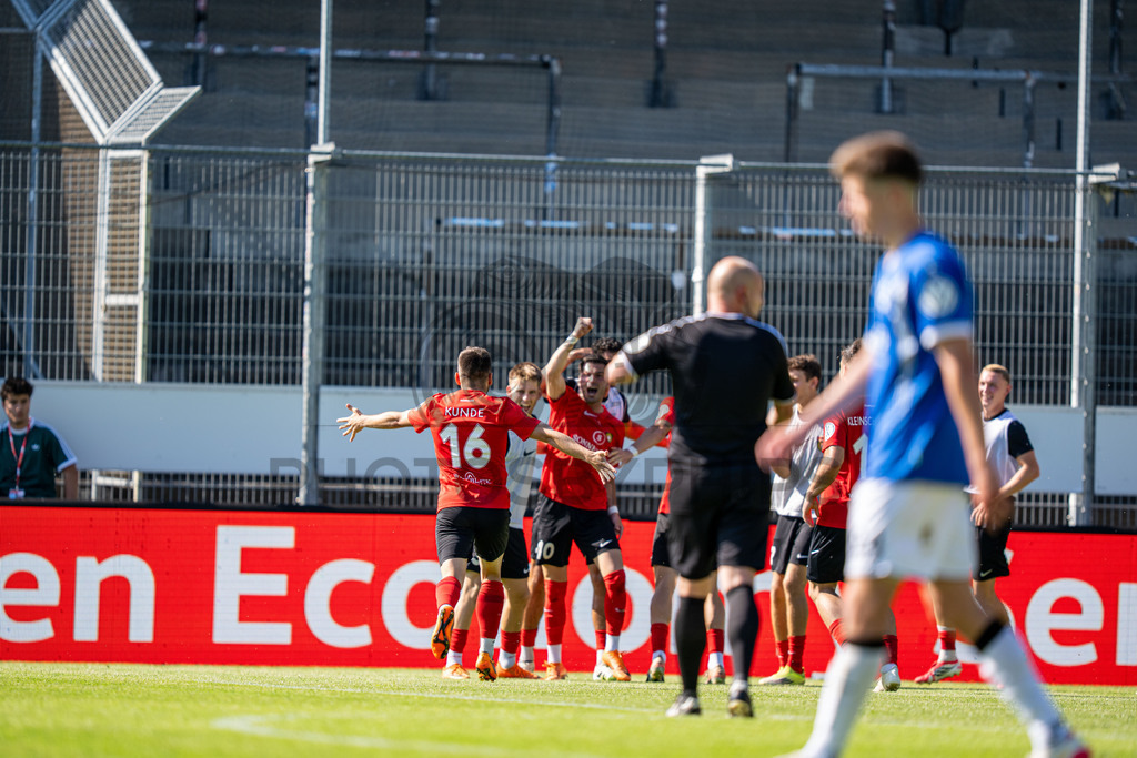 Stuttgarter Kickers vs. SG Sonnenhof Großaspach, Fussball, WFV-Pokal, Finale, 23.05.2026 | Mert Tasdelen (SG Sonnenhof Großaspach, #10) jubelt mit seinem Team nach dem Treffer zum 1:3,Stuttgarter Kickers vs. SG Sonnenhof Großaspach, Fussball, WFV-Pokal, Finale, 23.05.2026