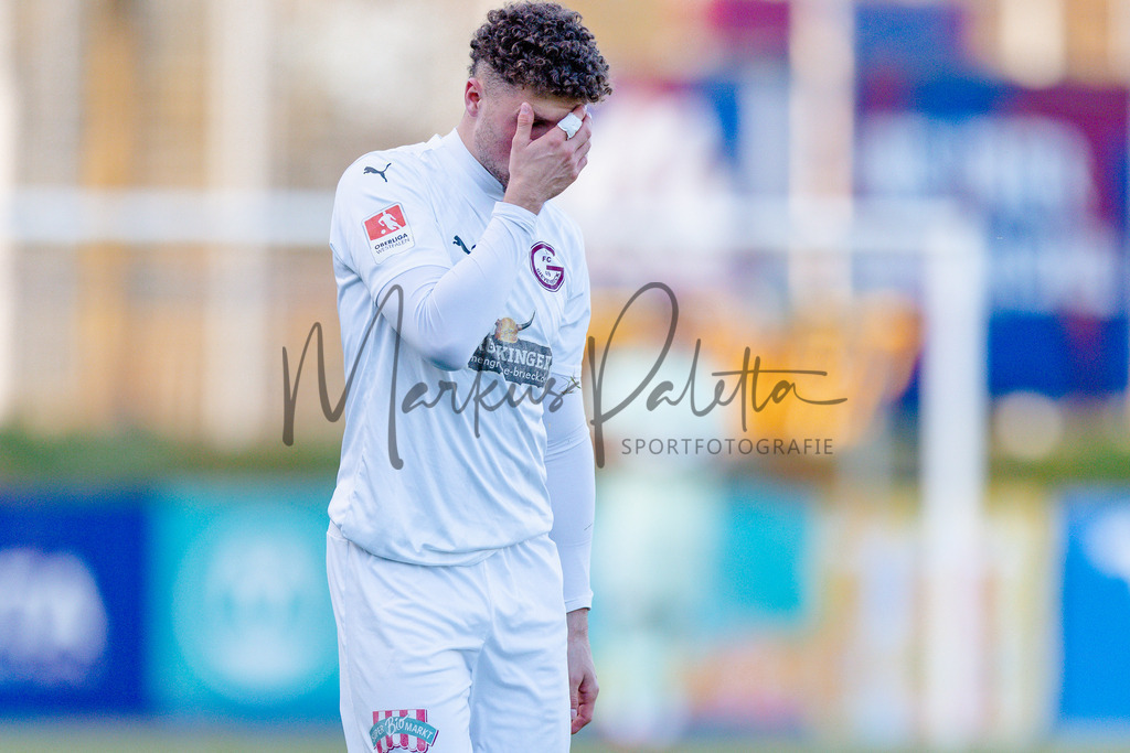 Oberliga Westfalen, Saison 2025/26, 13. Spieltag: 1. FC Gievenbeck - Türkspor Dortmund 2000 | Münster, 02.11.2025: Oberliga Westfalen, 13. Spieltag, 1. FC Gievenbeck empfängt Türkspor Dortmund 2000 im Sportpark Gievenbeck in Münster. Foto: sportfotografie.ms | Markus Paletta - Realisiert mit Pictrs.com