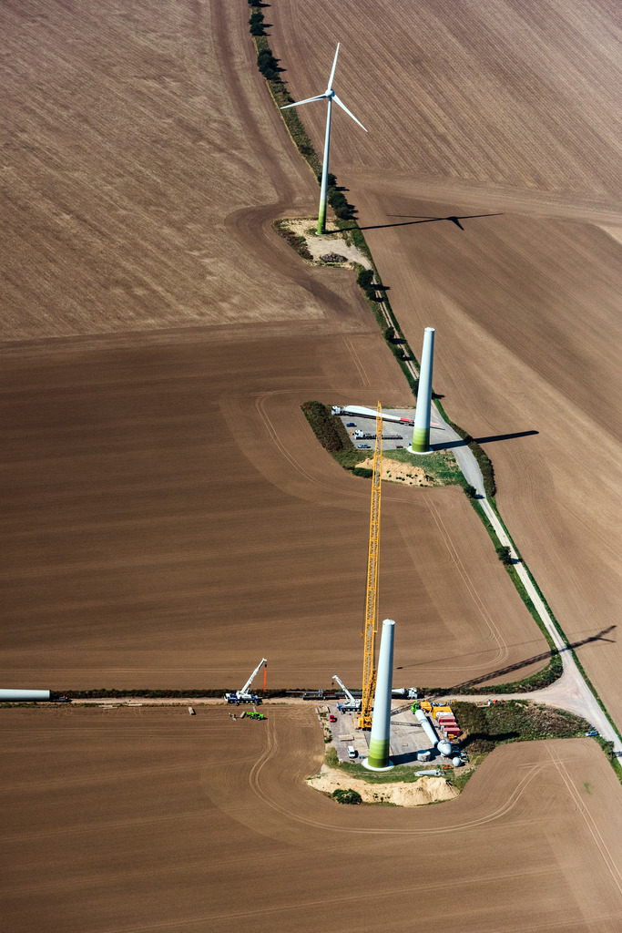 dr_0013613.jpg | ZöRBIG 07.09.2016 Baustelle zur Windrad- Turm Montage der Firma Enercon in Zörbig im Bundesland Sachsen-Anhalt. // Construction site for wind turbine installation of the company Enercon in Zoerbig in the state Saxony-Anhalt. Foto: Daniel Reiter