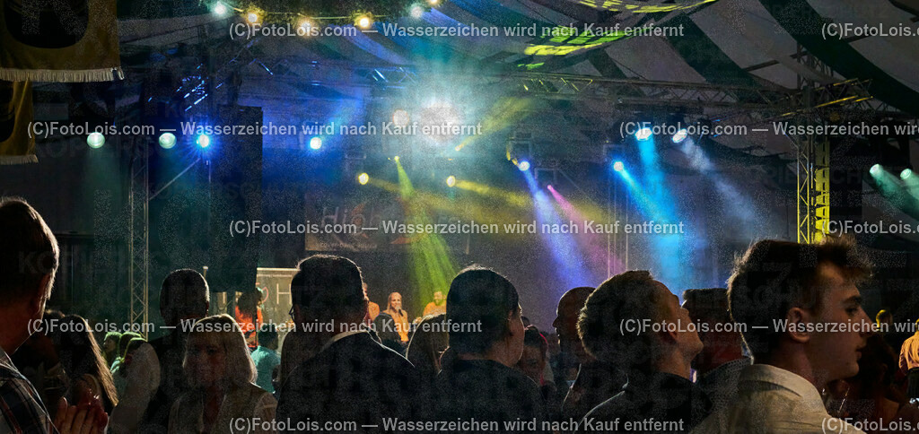 ALP5937_VOLKSFEST_Bieranstich_Musik Die HIGHLIGHTS | (C)FotoLois.com, Alois Spandl, BIERANSTICH im Festzelt beim WIESELBURGER VOLKSFEST mit den TSCHECHEN als Vorband und dem Auftritt von Die HIGHLIGHTS, Mi 28. Juni 2023.